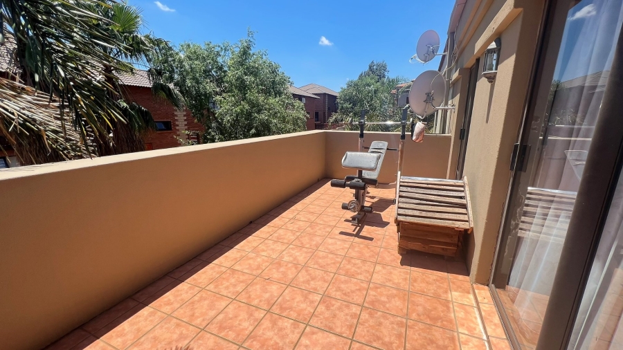 3 Bedroom Property for Sale in Langenhovenpark Free State